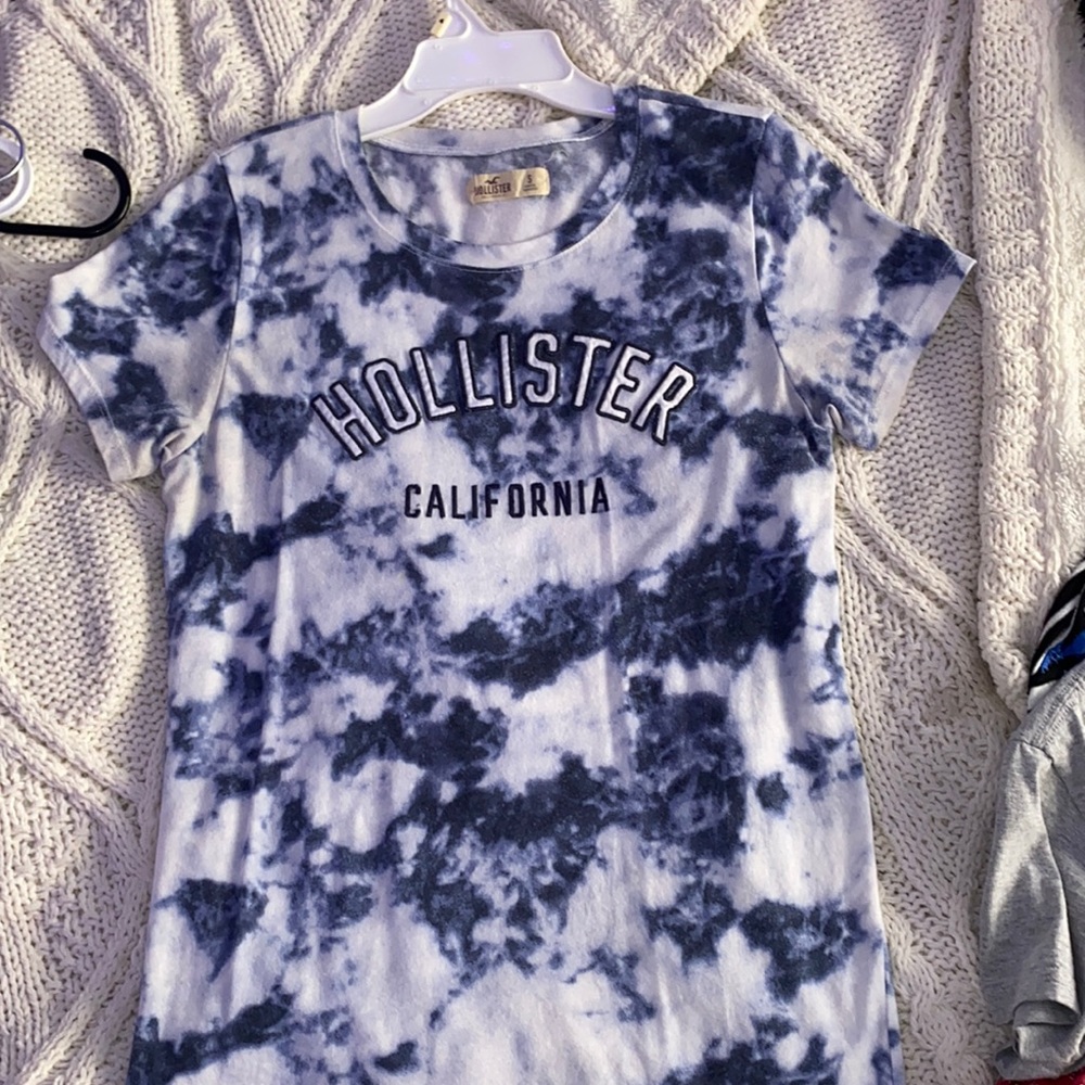 💙Hollister tie dye top💙